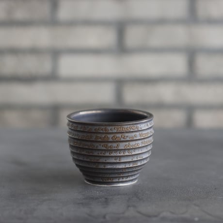 CATEGORY 3号鉢 | 芽の巣山