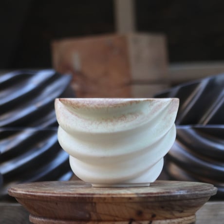 P&A ceramic ware / spiral pot 　no.108-111