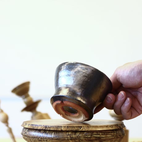 HUM / humanity pot     no.625-25