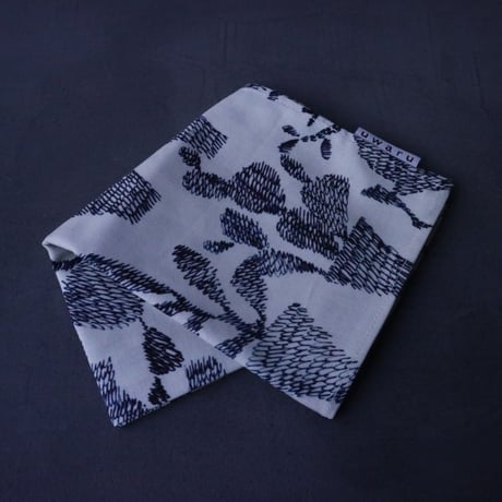 【uwaru】bandana-Strange Succulent
