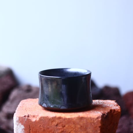 Yuta  Uchida 〝black  glaze  mini″   /   humanity pot       no.510-55