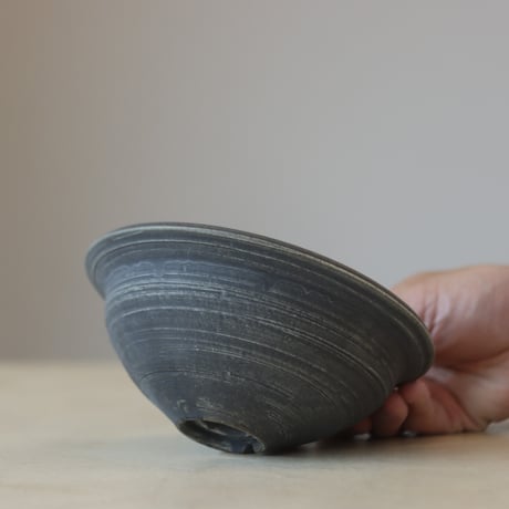 Yuta Uchida / black clay (5号鉢)  no.330-28
