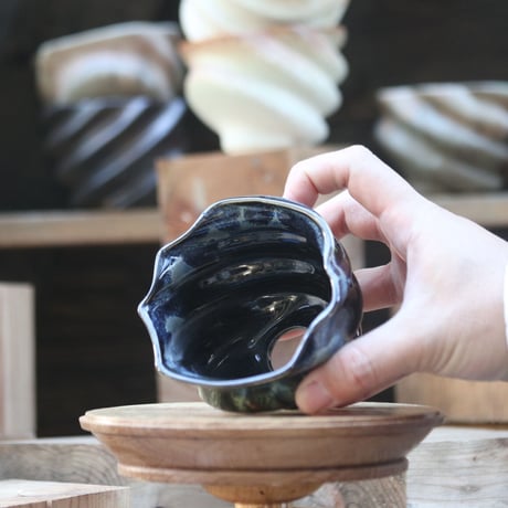 P&A ceramic ware / spiral pot 　no.108-106