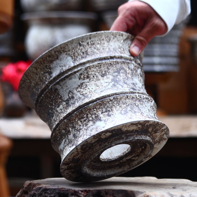 たけろうポット / 大鉢 / シロサビ