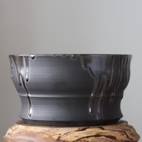 Yuta Uchida / black glaze / humanity pot     no.512-78
