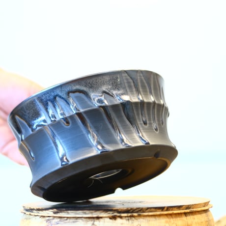 Yuta Uchida / black glaze / humanity pot    no.1231-29