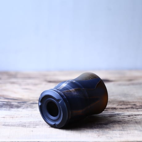 Yuta  Uchida 〝gold  glaze″   /   humanity pot       no.80220