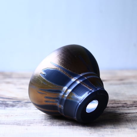 Yuta  Uchida 〝gold  glaze″   /   humanity pot       no.80251