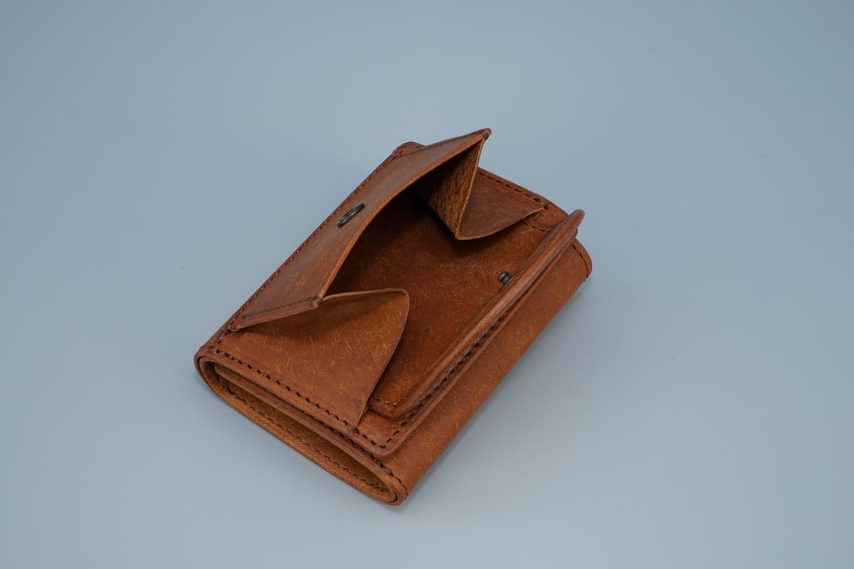 三つ折りウォレット キャメル | marume.store