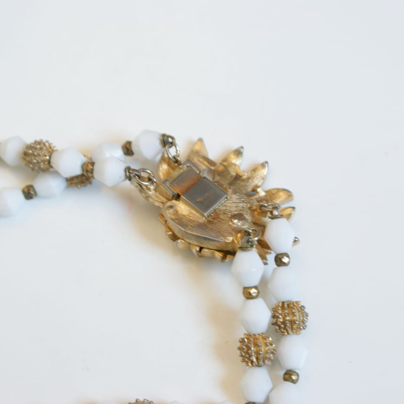 トリファリ ヴィンテージ ネックレス ミルクグラス TRIFARIトリファリ ホワイト ミルクガラス フラワーエナメル