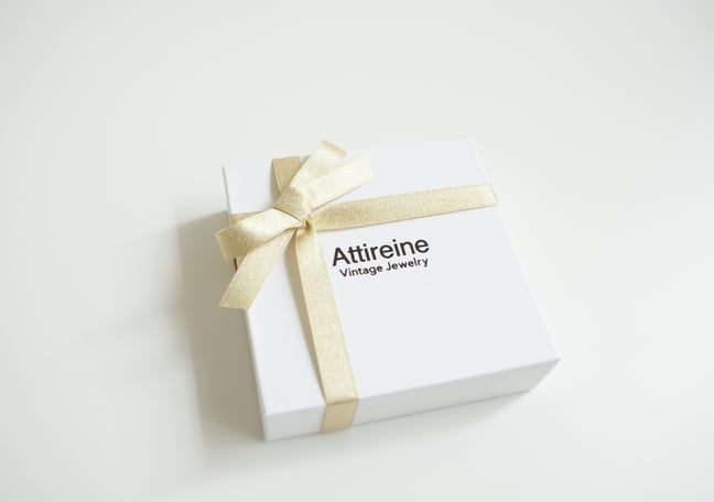 ヴィンテージアクセサリー・コスチュームジュエリー ショップ Attireine