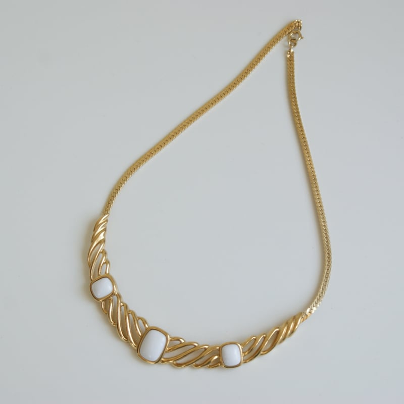 TRIFARI TM ホワイトルーサイト ネックレス / ヴィンテージ