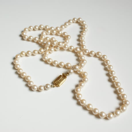 【アメリカ買付】MONETモネ  アイボリーガラスパール ロングネックレス/ ヴィンテージアクセサリー