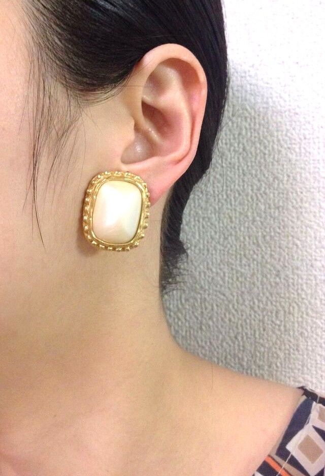GIVENCHYジバンシィ スクエア パール イヤリング/ ヴィンテージ