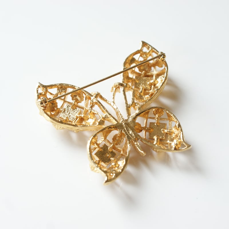 AVONエイボン 蝶 バタフライ エナメル 透かし ブローチ / ヴィンテージ