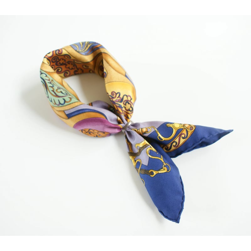 極美品☆HERMES エルメス☆シルクスカーフ プチカレ40 グリーン×ブルー HERMESエルメス プチカレ 40 パープル シルクスカーフ