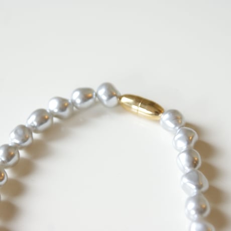 AVONエイボン ライトグレー バロック パール ネックレス / ヴィンテージアクセサリー