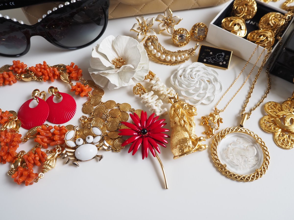 CHANELシャネル ゴールド ココマーク ローズカットクリスタル