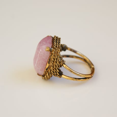 AUSTRIAオーストリア 製  ピンク ガラス リング指輪/ ヴィンテージ・アンティークジュエリー