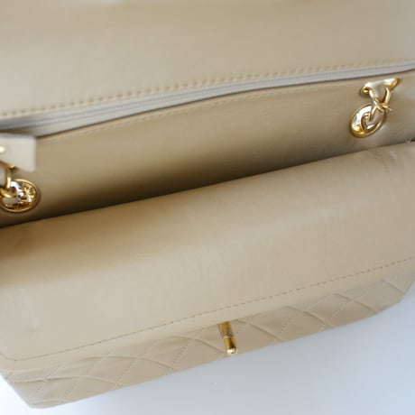 CHANELシャネル マトラッセベージュ 23 ダブルフラップ  箱BOX付 / ヴィンテージファッション
