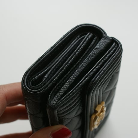 CHANEL シャネル キャビアスキン ココマーク ボーイシャネル ３つ折りウォレット財布