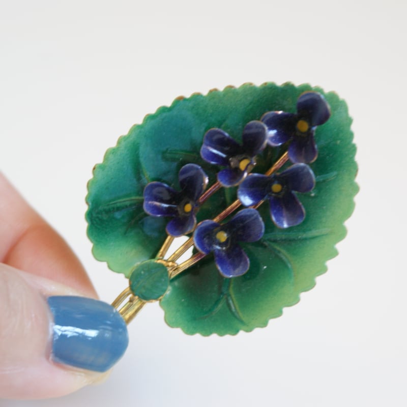 AUSTRIAオーストリア 製 スミレ リーフ ブローチ/ ヴィンテージ