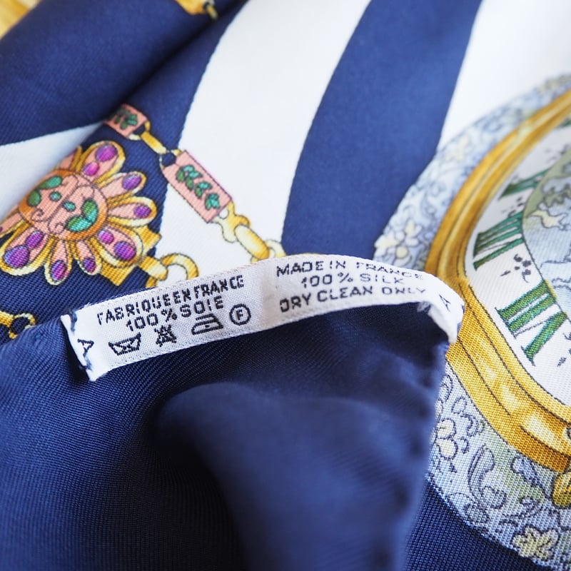 Special price【スペシャルプライス】HERMESエルメス 花の中で過ごす