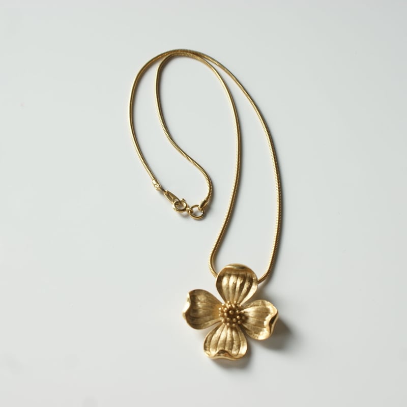 TRIFARIクラウントリファリ ゴールド ハナミズキ ペンダント  