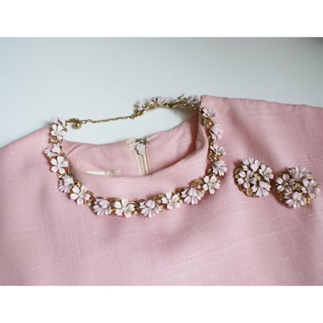 TRIFARIトリファリ Fleurette アルフレッド・フィリップ ピンク エナメル  ネックレス/ ヴィンテージ・コスチュームジュエリー