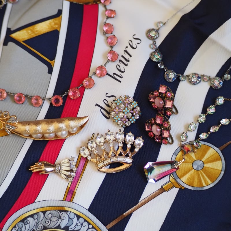 イギリス買付】アイリスガラス ネックレス / ヴィンテージ