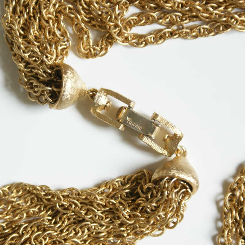 TRIFARI トリファリ ゴールドネックレス・イヤリング　ヴィンテージ 楽天市場】トリファリ ネックレス＆イヤリング セット シルバーリボン