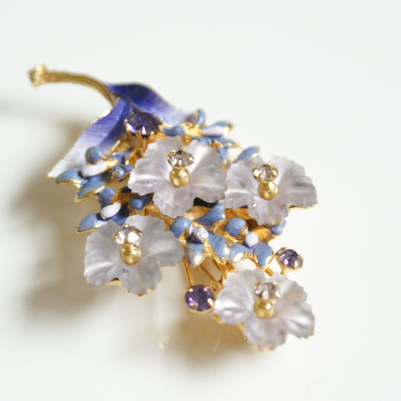 ヨーロッパ製【美しいアートガラスの花】ヴィンテージブローチ フロストガラス AUSTRIA（オーストリア）☆フルーツ・フロストガラス ライム