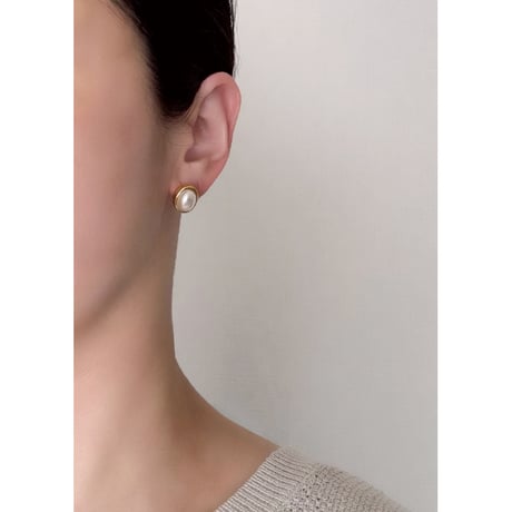 【アメリカ買付】オーバルパール ミニピアス/ ヴィンテージジュエリー・アクセサリー