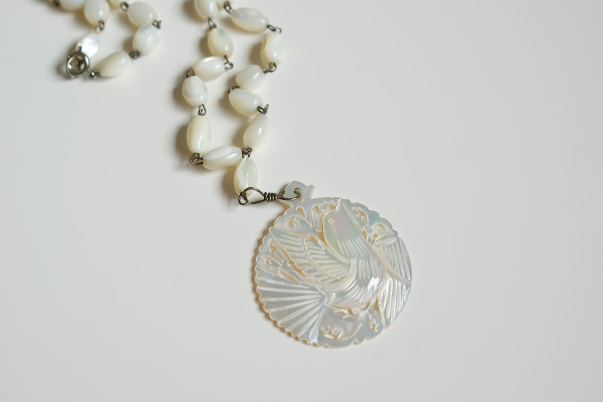 ベツレヘムパール 白蝶貝 シェル バード鳩 ネックレス / ヴィンテージ