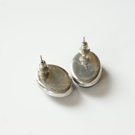 Special price【スペシャル プライス】ブラック ルーサイト オーバル ピアス / ヴィンテージアクセサリー
