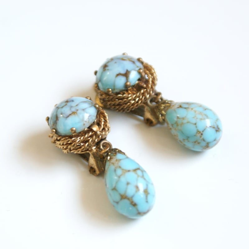 オーストリア買付】ターコイズカラー ガラスストーン イヤリング