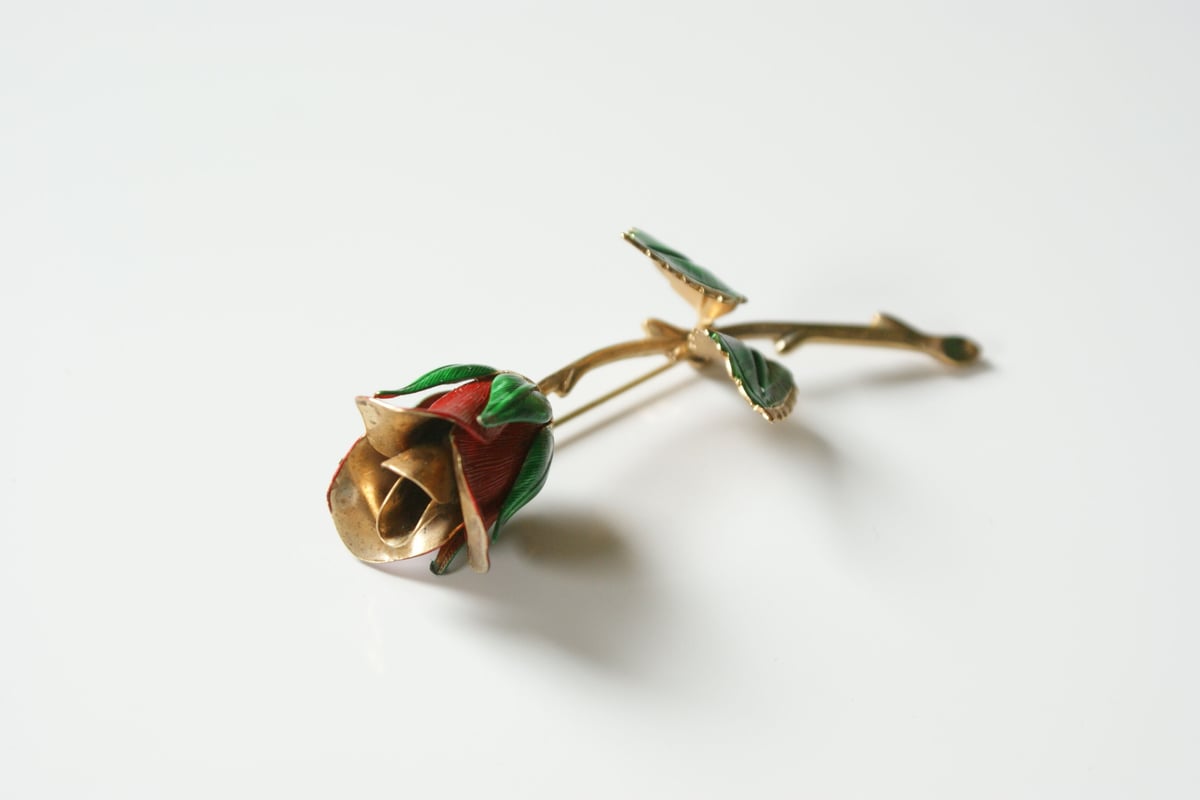 COSTUMEジュエリー D.M. NY vintage 薔薇 ブローチ c44 COSTUMEジュエリー D.M. NY vintage 薔薇 ブローチ c44