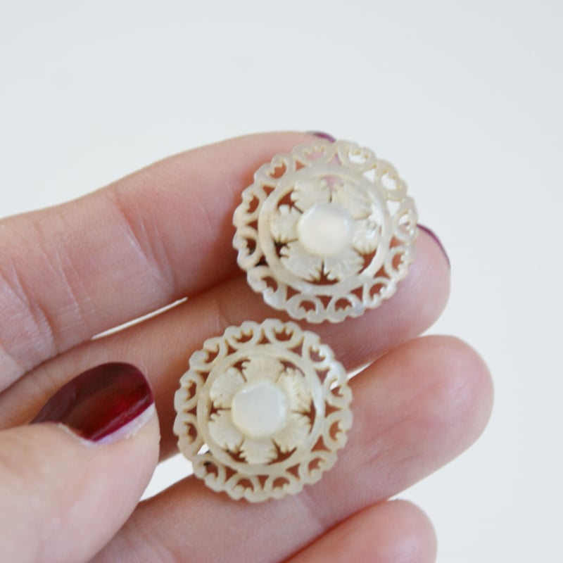 アンティーク ヴィンテージ ベツレヘムパール 白蝶貝 ボタン