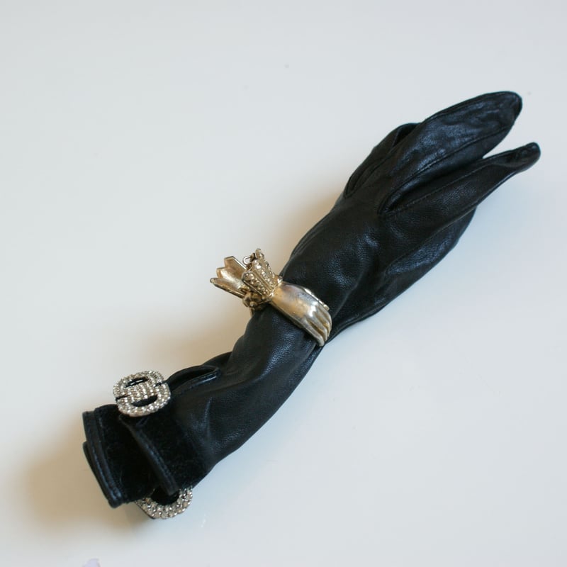 やもぬページ　ヴィンテージ　レフトン　ハンドモチーフ　リングホルダー やもぬページ ヴィンテージ レフトン ハンドモチーフ リング