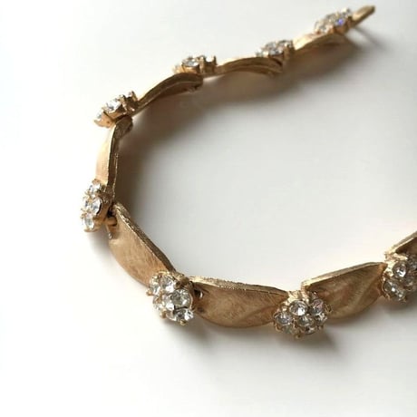 TRIFARIクラウントリファリ バースデイ / ヴィンテージ イヤリング＆ブレスレットセット