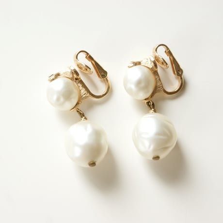 TRIFARIクラウントリファリ バロック ポテト パール イヤリング / ヴィンテージアクセサリー・コスチュームジュエリー