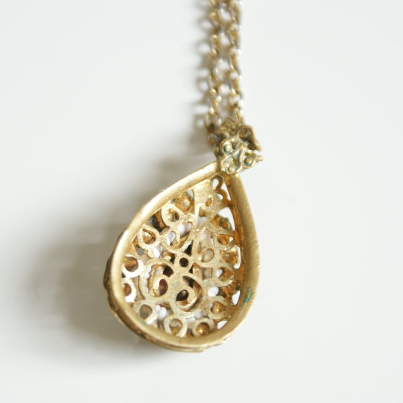 ひろみん様大ぶり！イギリス製 ガラス ヴィンテージネックレストップB180 イギリス買付】ティアドロップ ガラスビーズ ペンダント ロング