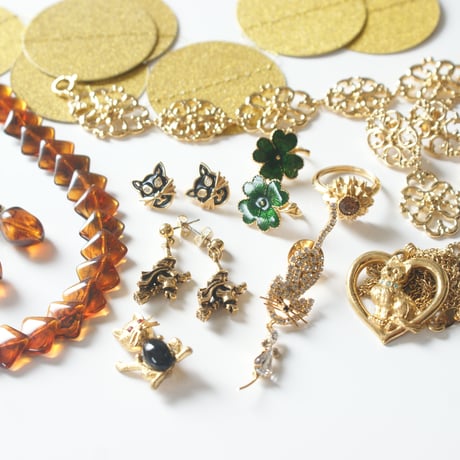 Special price【スペシャルプライス】AVONエイボン 黒猫 ブラックエナメルピアス  / ヴィンテージジュエリー・アクセサリー