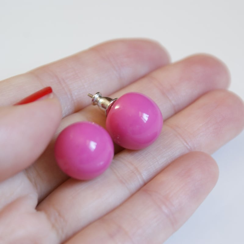 アメリカ買付 MONETモネ フューシャピンク ルーサイト ピアス アメリカ買付 MONETモネ フューシャピンク ルーサイト ピアス