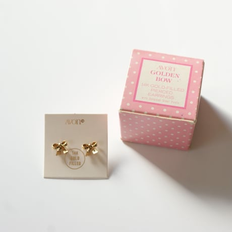 Special price【スペシャルプライス】AVONエイボン ゴールドフィールド リボン ミニピアス 箱BOX付き/ ヴィンテージジュエリー・アクセサリー