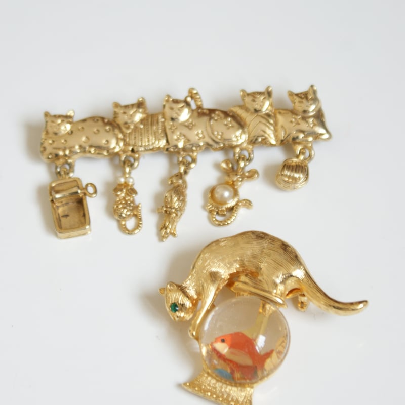 AJC 猫キャット パール&モチーフ ブローチ / ヴィンテージ AJC 猫キャット パール&モチーフ ブローチ / ヴィンテージ