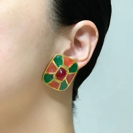 【フランス買付】レッドグリーンカボション イヤリング / ヴィンテージジュエリー・アクセサリー