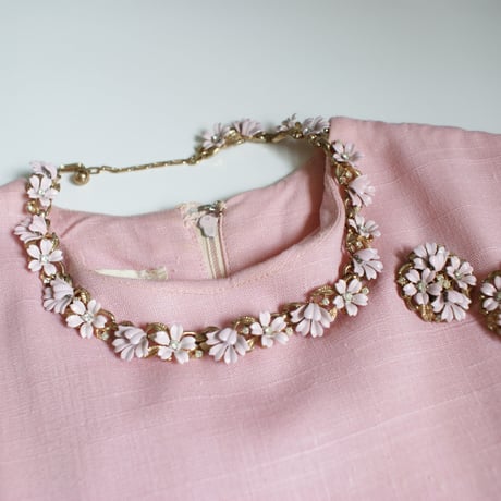 TRIFARIトリファリ Fleurette アルフレッド・フィリップ ピンク エナメル フラワー イヤリング/ ヴィンテージ・コスチュームジュエリー