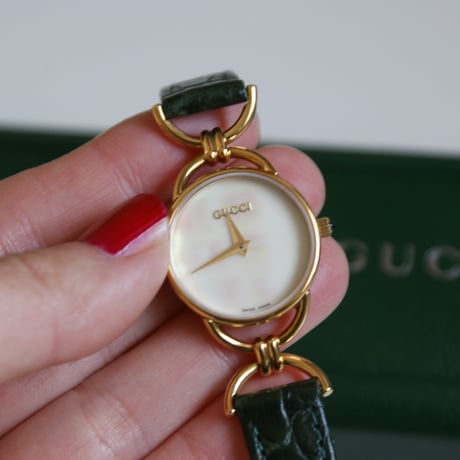 GUCCI グッチ クラッシックデザイン グリーンレザー 腕時計 BOX付き/ ヴィンテージウォッチ