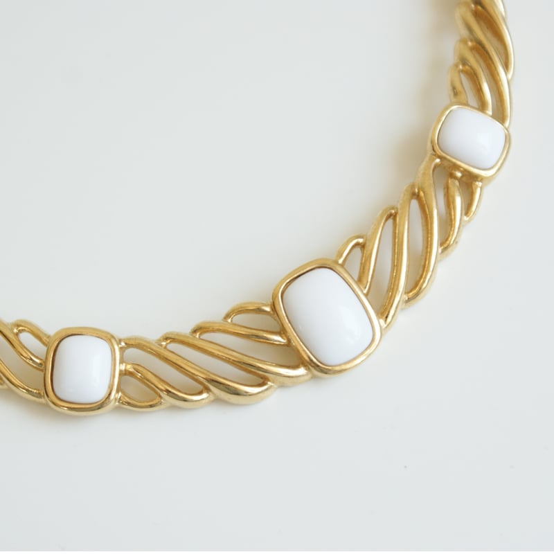 TRIFARI TM ホワイトルーサイト ネックレス / ヴィンテージ